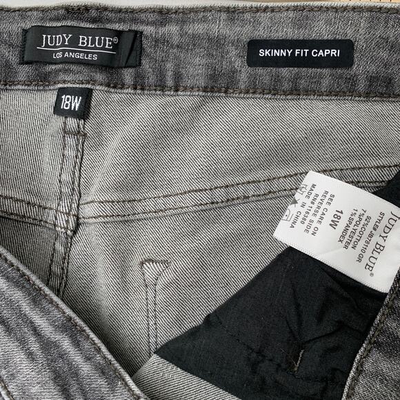 Judy Blue Women Full Size Button Fly High Waist Cuffed Capris 24 Gray Denim 23 - Picture 8 of 15